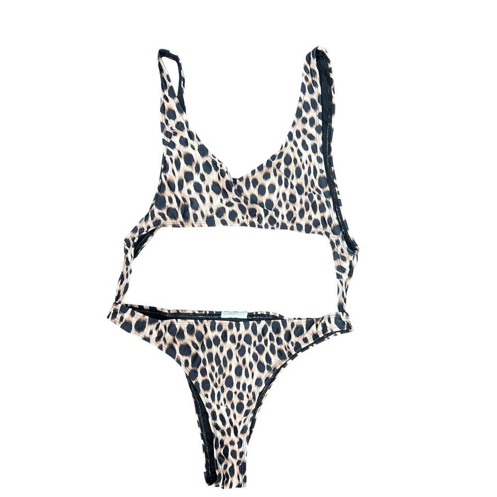 Motel Lucy One Piece Swimsuit in Original Cheetah Size Small NWT - Picture 3 of 8